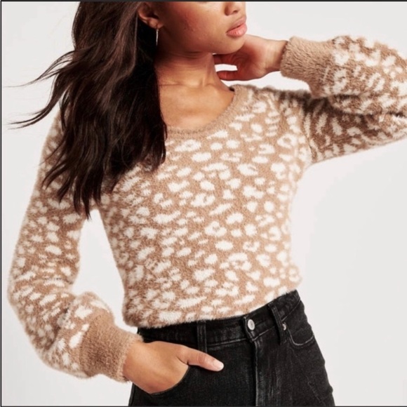 Abercrombie Soft AF leopard print fuzzy sweater - Picture 2 of 7